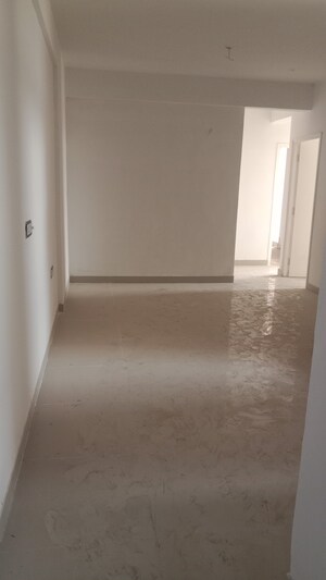 Room in 3 BHK Apartment at ROF Alante, Sector 108 – for Sale