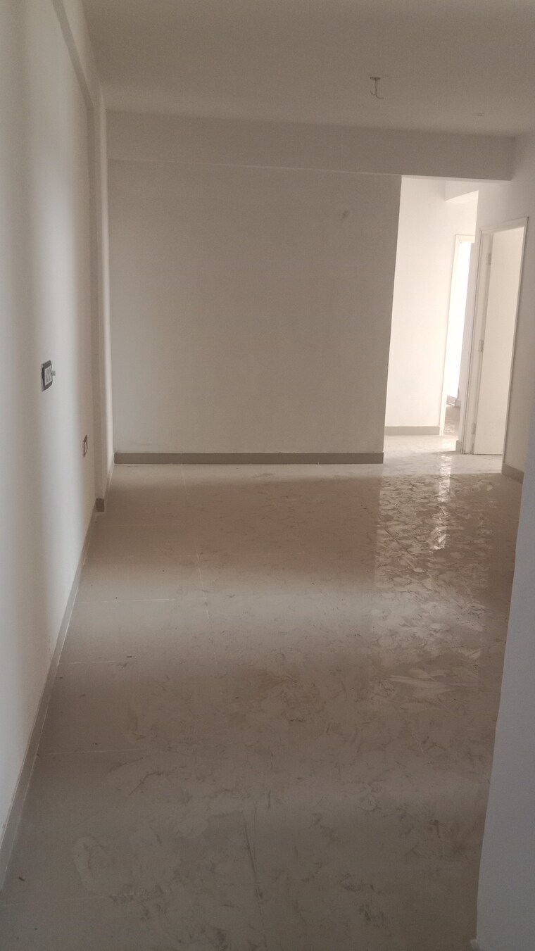 Room, rof-alante 3 Bedroom 750 Sq.Ft. Apartment In Sector 108 Gurgaon 8704280