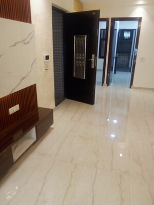 Building Lobby in 3 BHK Builder Floor at Smart Lane, Niti Khand – for Sale