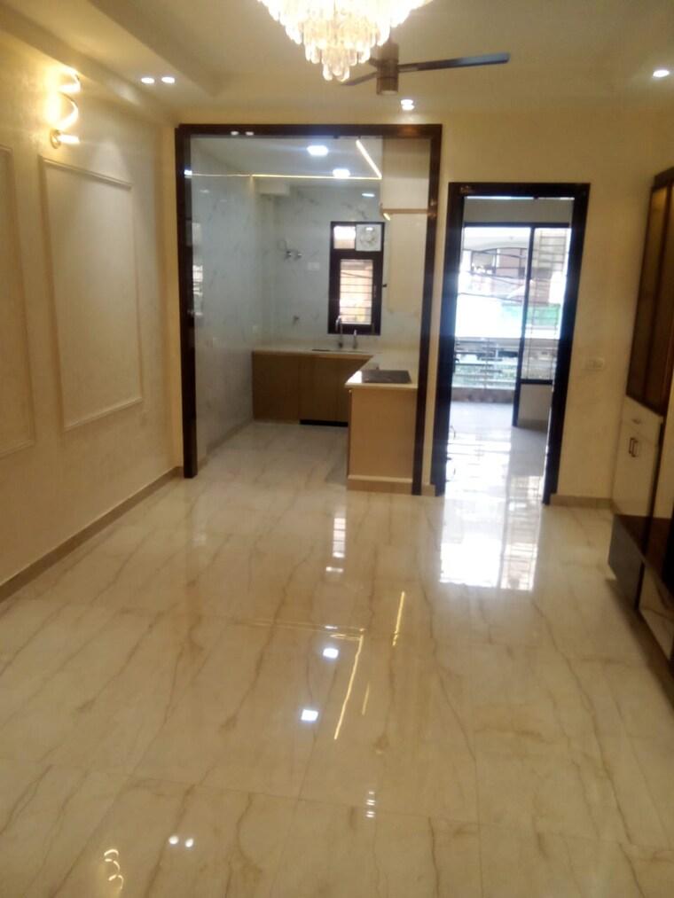 Room, smart-lane 3 Bedroom 112 Sq.Mt. Builder Floor In Niti Khand Ghaziabad 8704163