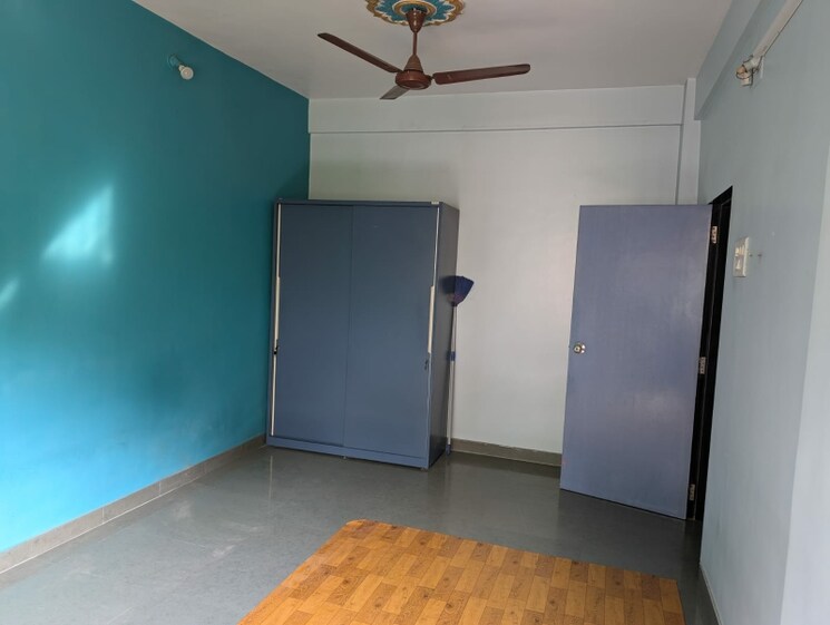 Room, dombivli east 1 Bedroom 580 Sq.Ft. Apartment In Dombivli East Thane 8704244