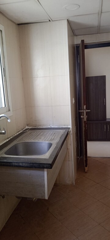Bathroom in 3 BHK Apartment at Sobha Dew Flower, Jp Nagar – for Rent