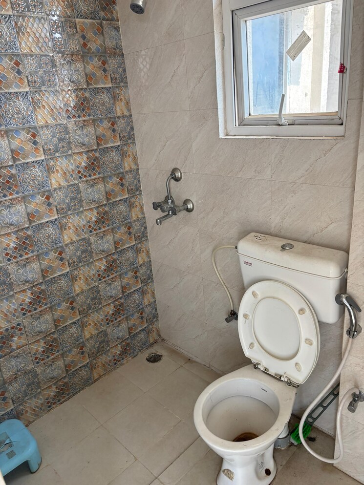 Attached Bathroom, signature-global-the-millennia 2 Bedroom 1150 Sq.Ft. Apartment In Sector 37d Gurgaon 8704343