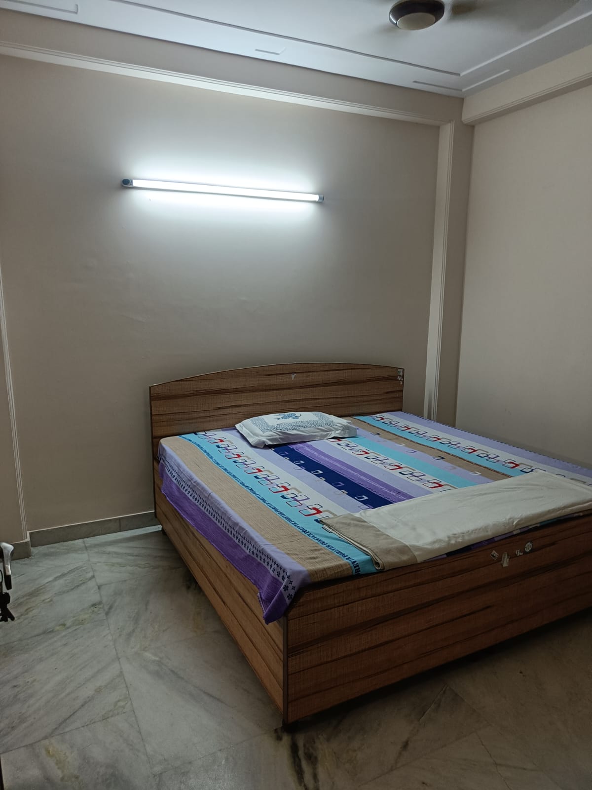 1 Rk+ Pooja Room Apartment For Rent in J Block Khirki Extension 