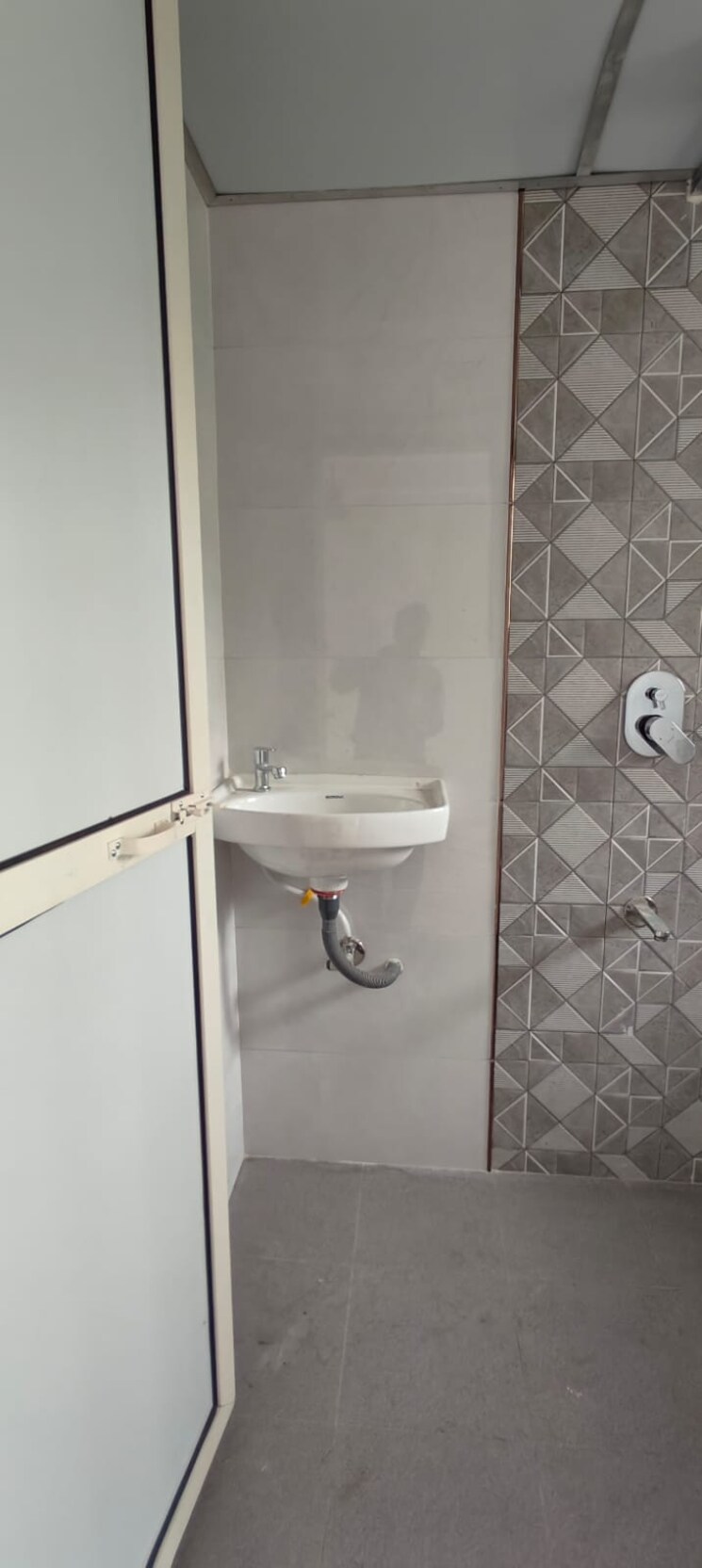Bathroom, royal-palms 2 Bedroom 580 Sq.Ft. Apartment In Goregaon East Mumbai 8704318