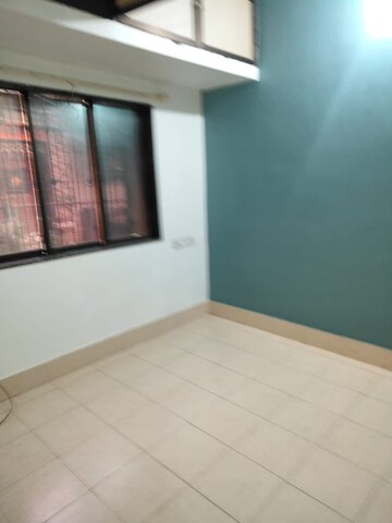 1 BHK Apartment For Rent in Dahisar East