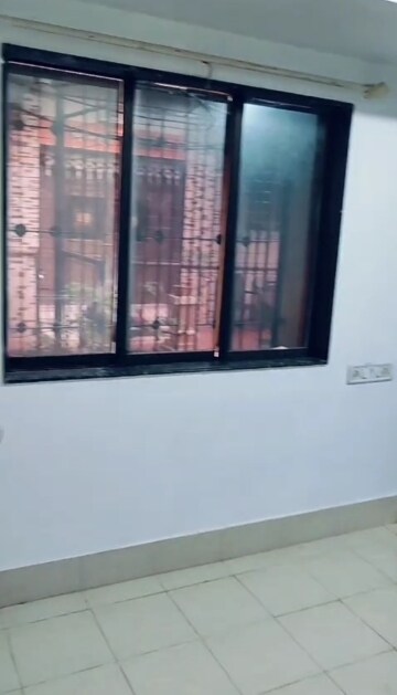 Bedroom in 1 BHK Apartment at Dahisar East – for Rent