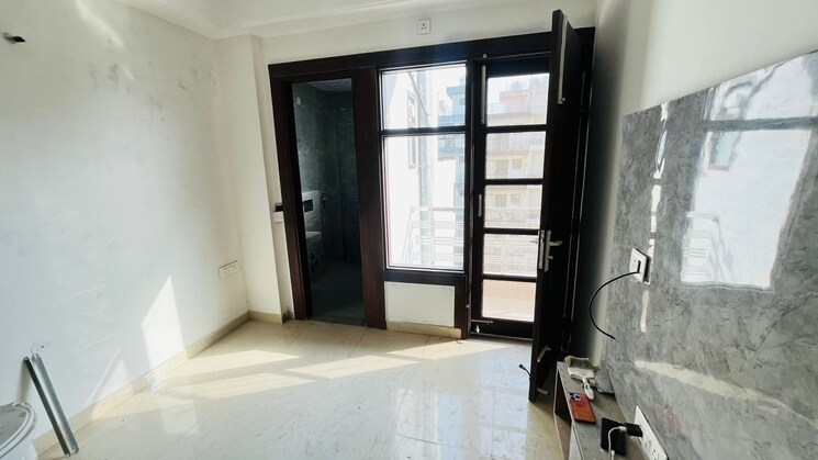 Room, sector 46 2 Bedroom 1450 Sq.Ft. Builder Floor In Sector 46 Gurgaon 8704394