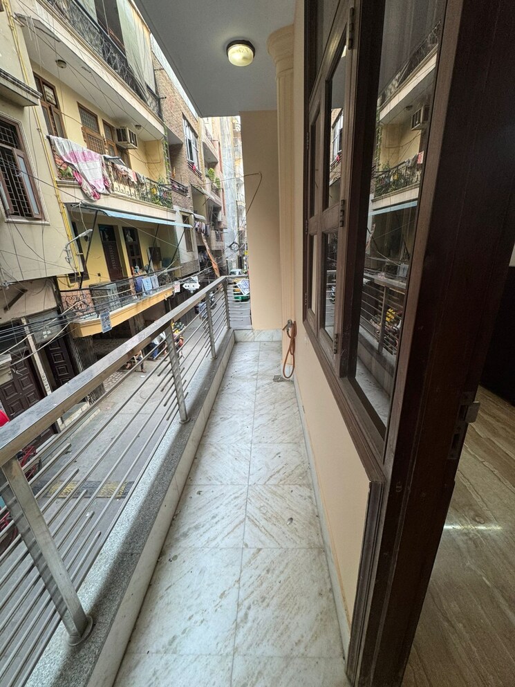 Balcony, khirki extension 3 Bedroom 1150 Sq.Ft. Apartment In Khirki Extension Delhi 8704386