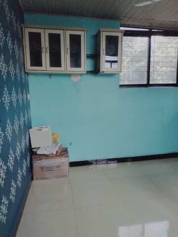 Room in 2 BHK Apartment at Seawoods – for Rent