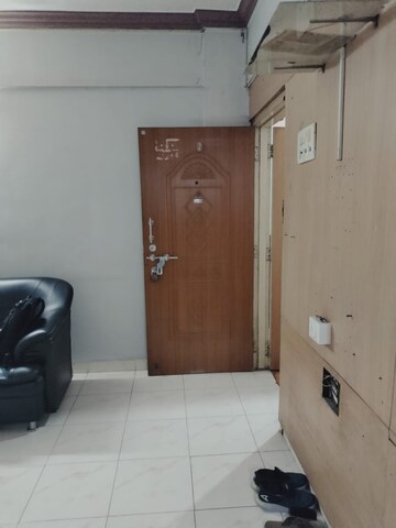 Furnished Amenities in 2 BHK Apartment at Seawoods – for Rent