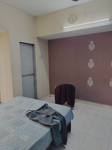 Bedroom in 2 BHK Apartment at Seawoods – for Rent