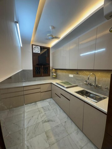 Kitchen in 3 BHK Apartment at Khirki Extension – for Rent