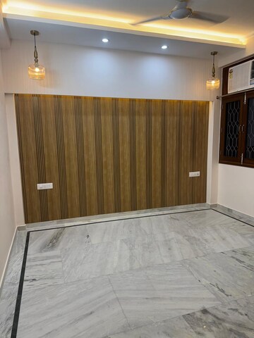 Bedroom in 3 BHK Apartment at Khirki Extension – for Rent