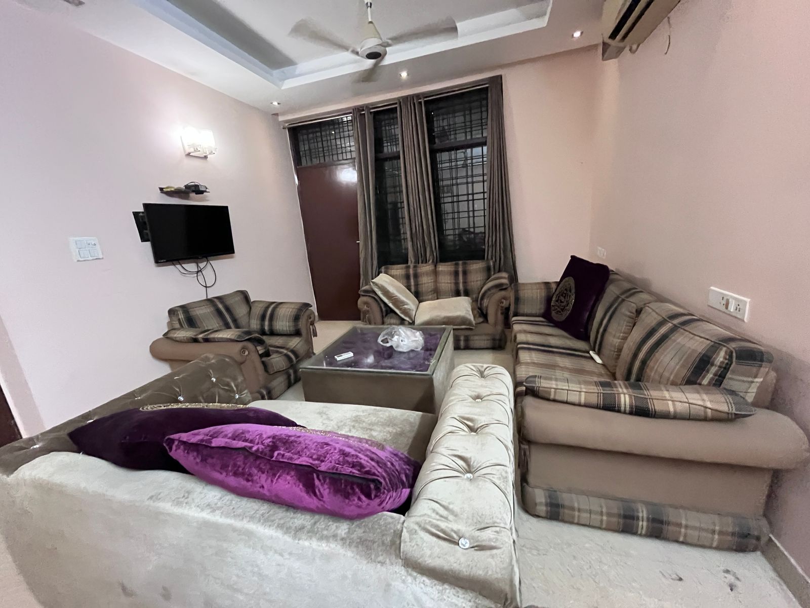 3 BHK + Pooja Room Builder Floor For Rent in Ardee City