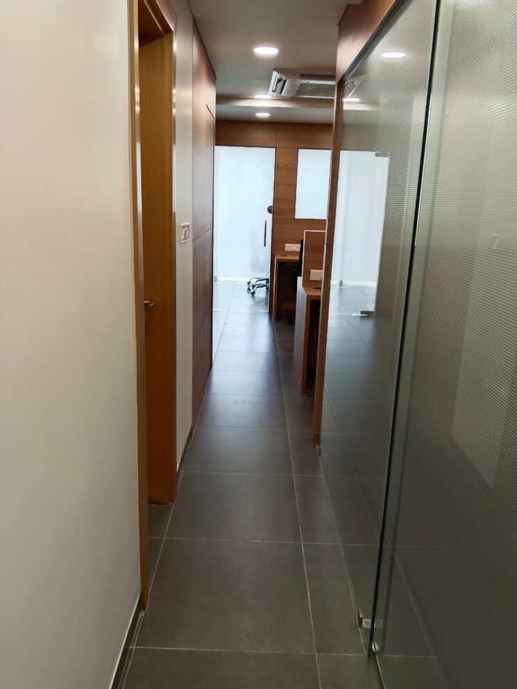 undefined, navratna-corporate-park Commercial Office Space 1000 Sq.Ft. In Ashok Vatika Ahmedabad 8704507