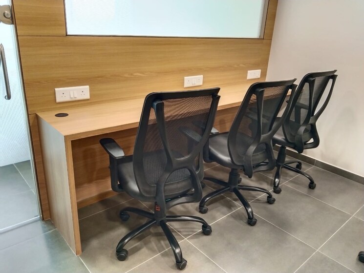 Gym, navratna-corporate-park Commercial Office Space 1000 Sq.Ft. In Ashok Vatika Ahmedabad 8704507