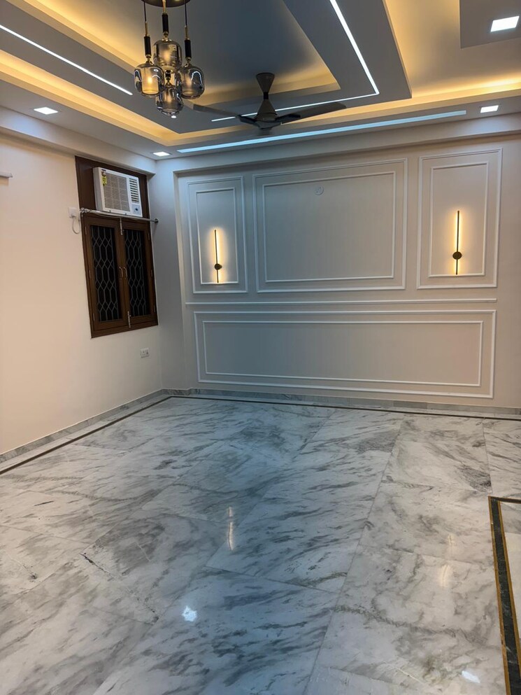 Room, khirki extension 3 Bedroom 1200 Sq.Ft. Apartment In Khirki Extension Delhi 8704526