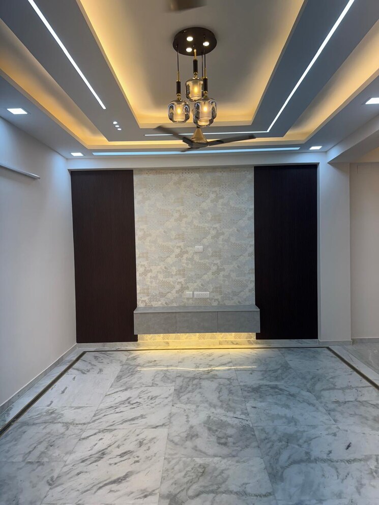 Room, khirki extension 3 Bedroom 1200 Sq.Ft. Apartment In Khirki Extension Delhi 8704526