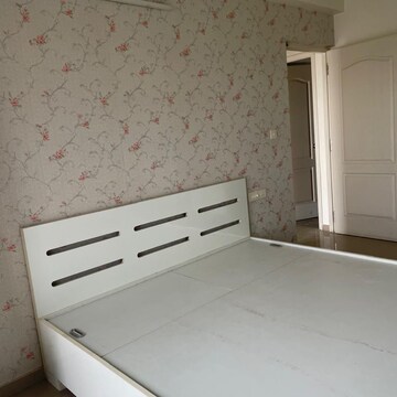 Room in 2 BHK Apartment at Goyal And Co Orchid Woods, Hennur – for Rent