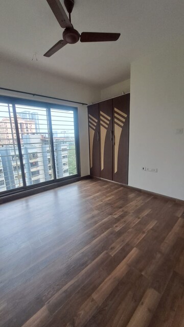 Room in 2 BHK Apartment at Acme Ozone, Manpada – for Rent