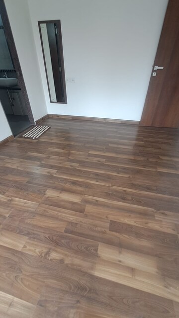 Room in 2 BHK Apartment at Acme Ozone, Manpada – for Rent