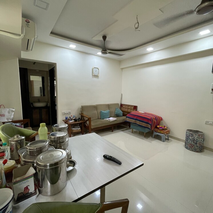 Team Area, goregaon east 2 Bedroom 680 Sq.Ft. Apartment In Goregaon East Mumbai 8704697