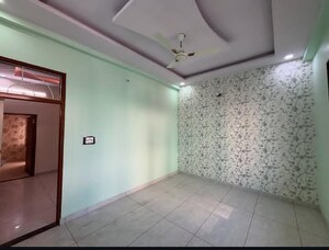 Room in 4 BHK Builder Floor at Sector 38 – for Sale