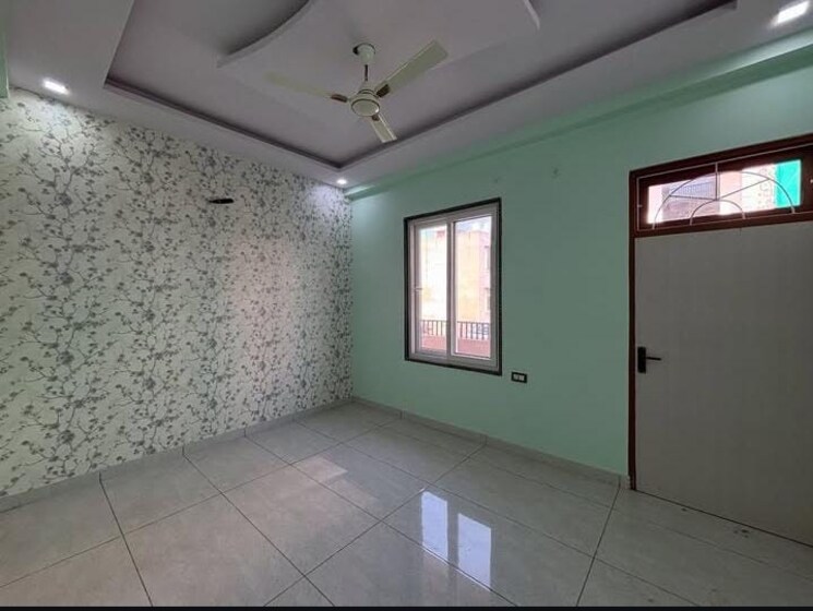 Room, sector 38 4 Bedroom 3510 Sq.Ft. Builder Floor In Sector 38 Faridabad 8704717