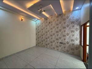 Bedroom in 4 BHK Builder Floor at Sector 38 – for Sale