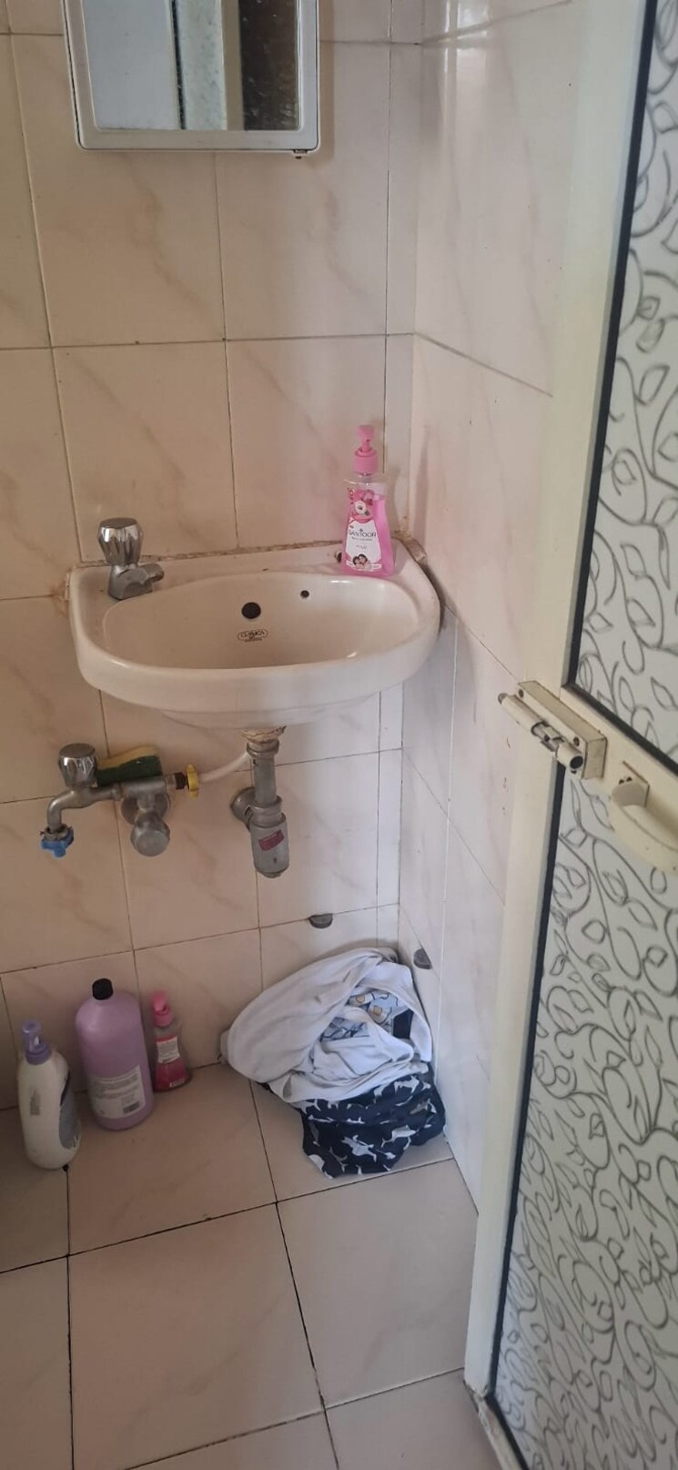 Bathroom, hdil-dheeraj-upvan-1 1 Bedroom 650 Sq.Ft. Apartment In Borivali East Mumbai 8704716