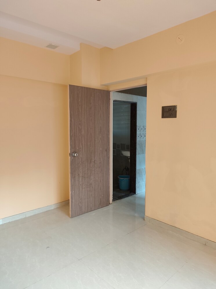 Room, om-tulsi-height-27-wing 1 Bedroom 580 Sq.Ft. Apartment In Nalasopara East Palghar 8704750
