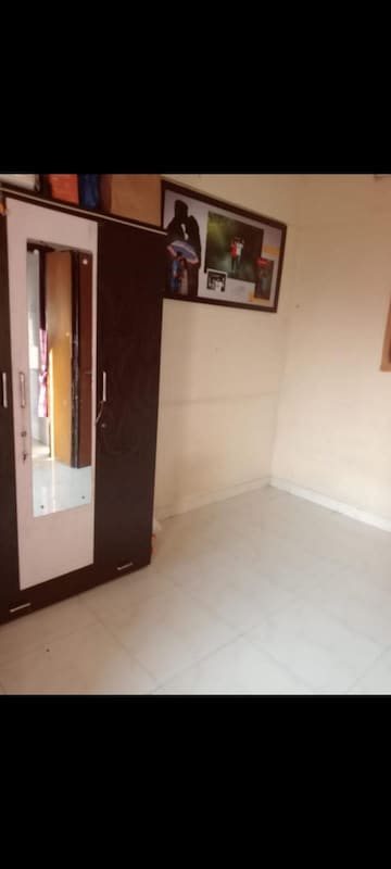 Room in 1 BHK Apartment at Sanpada – for Sale