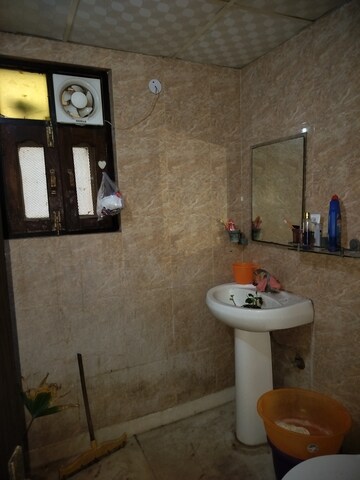 Bathroom in 2 BHK Builder Floor at Investors Aashiyana, Sector 70 – for Rent