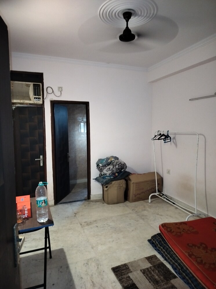 Living Room, investors-aashiyana 2 Bedroom 850 Sq.Ft. Builder Floor In Sector 70 Noida 8704840