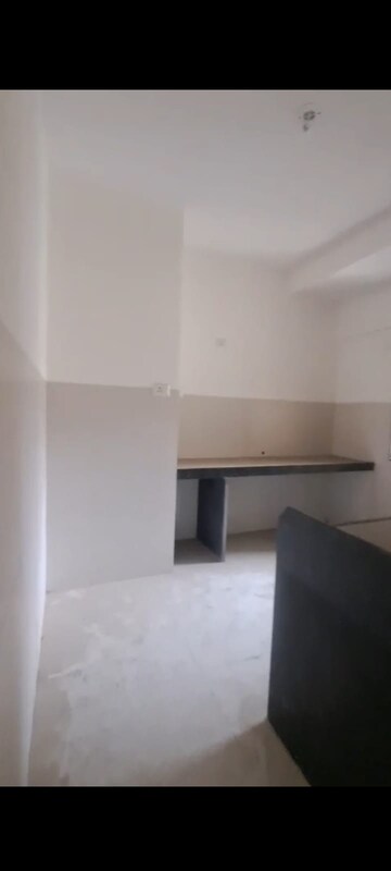 Room in 2 BHK Apartment at Acme Ozone, Manpada – for Rent