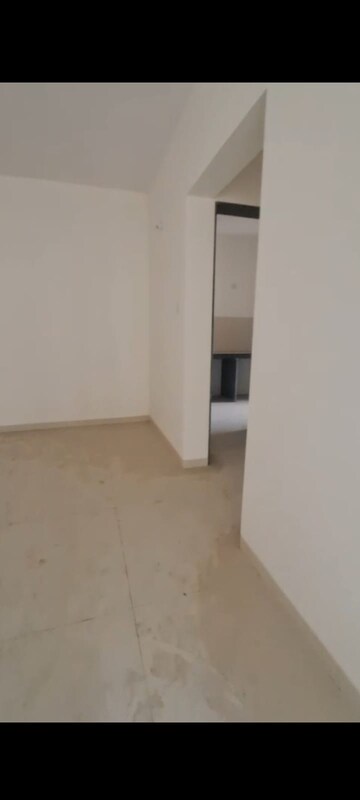 Room in 2 BHK Apartment at Acme Ozone, Manpada – for Rent