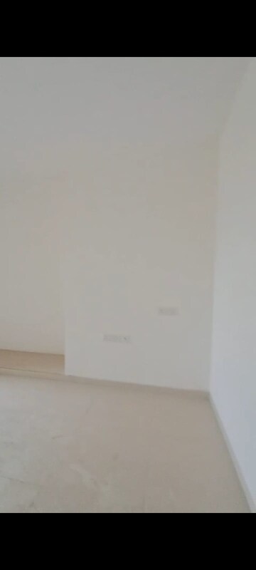 Room in 2 BHK Apartment at Acme Ozone, Manpada – for Rent