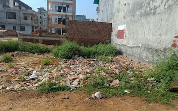 Plot For Sale in Sector 136