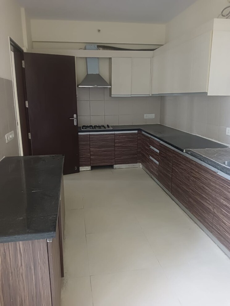 Kitchen, conscient-heritage-one 4 Bedroom 2390 Sq.Ft. Apartment In Sector 62 Gurgaon 8705123
