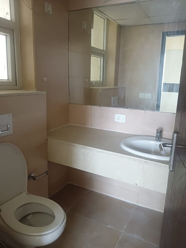 Bathroom, conscient-heritage-one 4 Bedroom 2390 Sq.Ft. Apartment In Sector 62 Gurgaon 8705123
