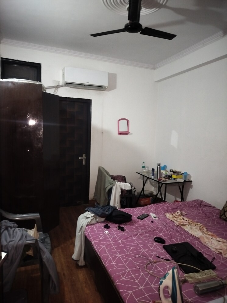 Living Room, investors-aashiyana 2 Bedroom 850 Sq.Ft. Builder Floor In Sector 70 Noida 8705060