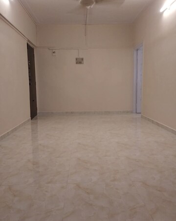 Room in 2 BHK Apartment at K Raheja Vihar, Powai – for Rent