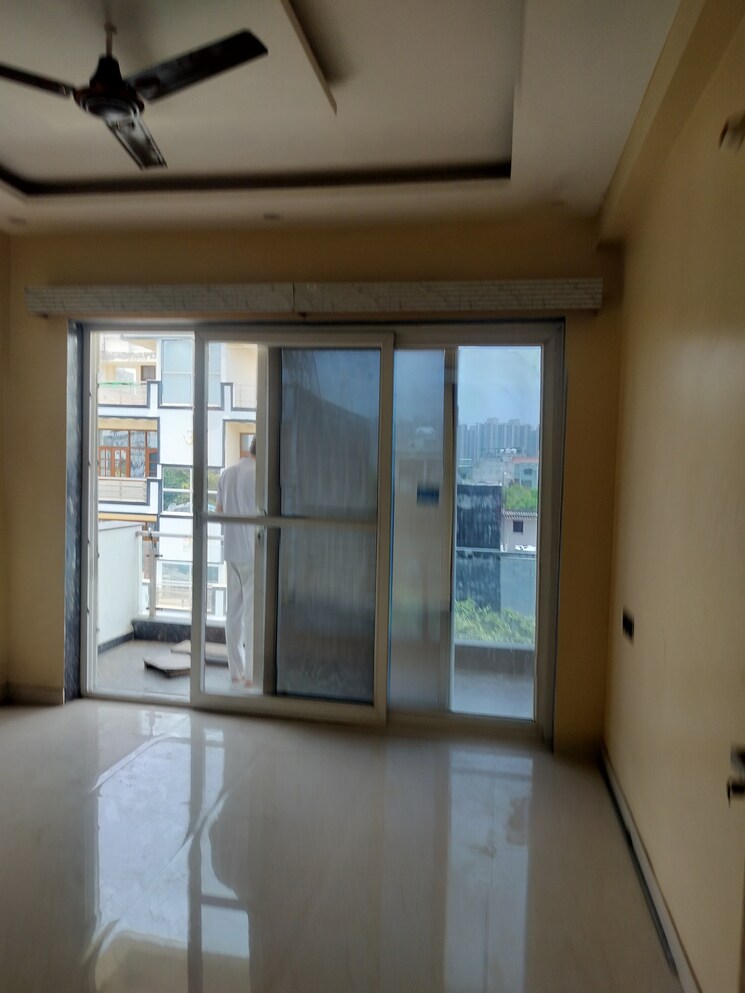Room, rwa-apartments-sector-71 3 Bedroom 1500 Sq.Ft. Independent House In Sector 71 Noida 8705365