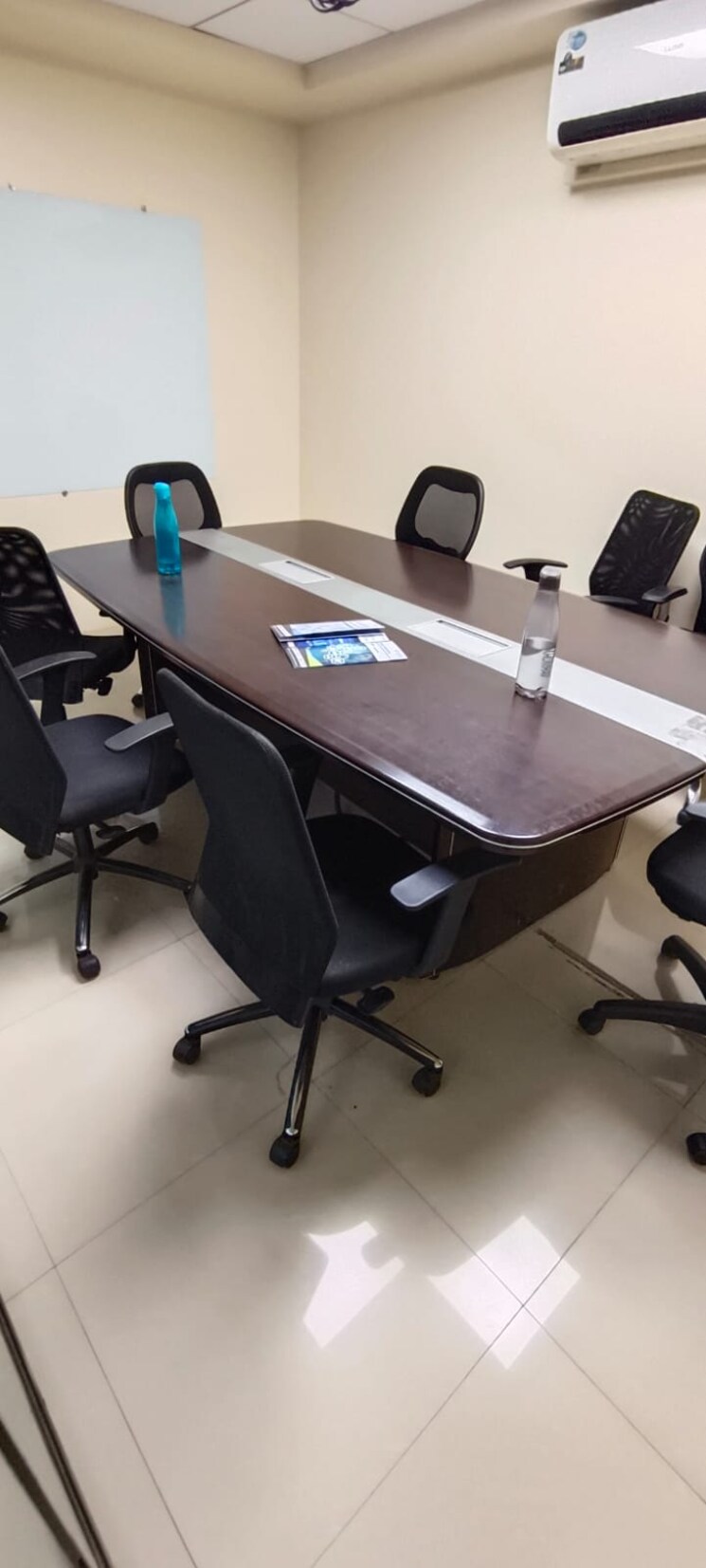 Team Area, phoenix-east-court Commercial Office Space 1684 Sq.Ft. In Viman Nagar Pune 8705257