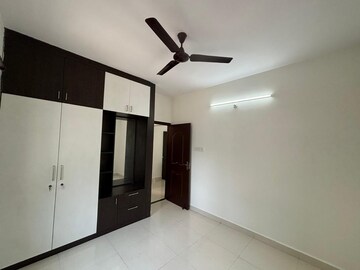 Room in 2 BHK Builder Floor at Hsr Layout – for Rent