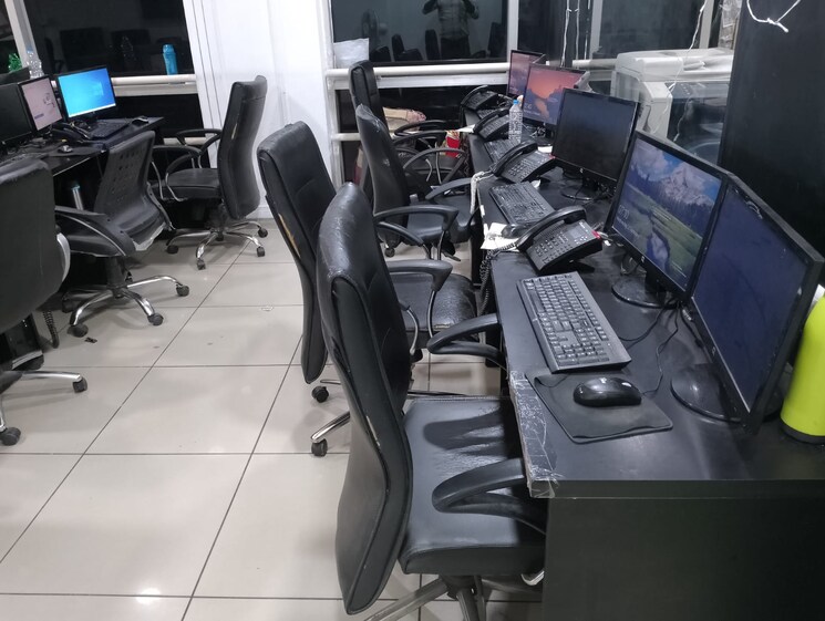 Gym, shivalik-abaise Commercial Office Space 1305 Sq.Ft. In Prahlad Nagar Ahmedabad 8705297