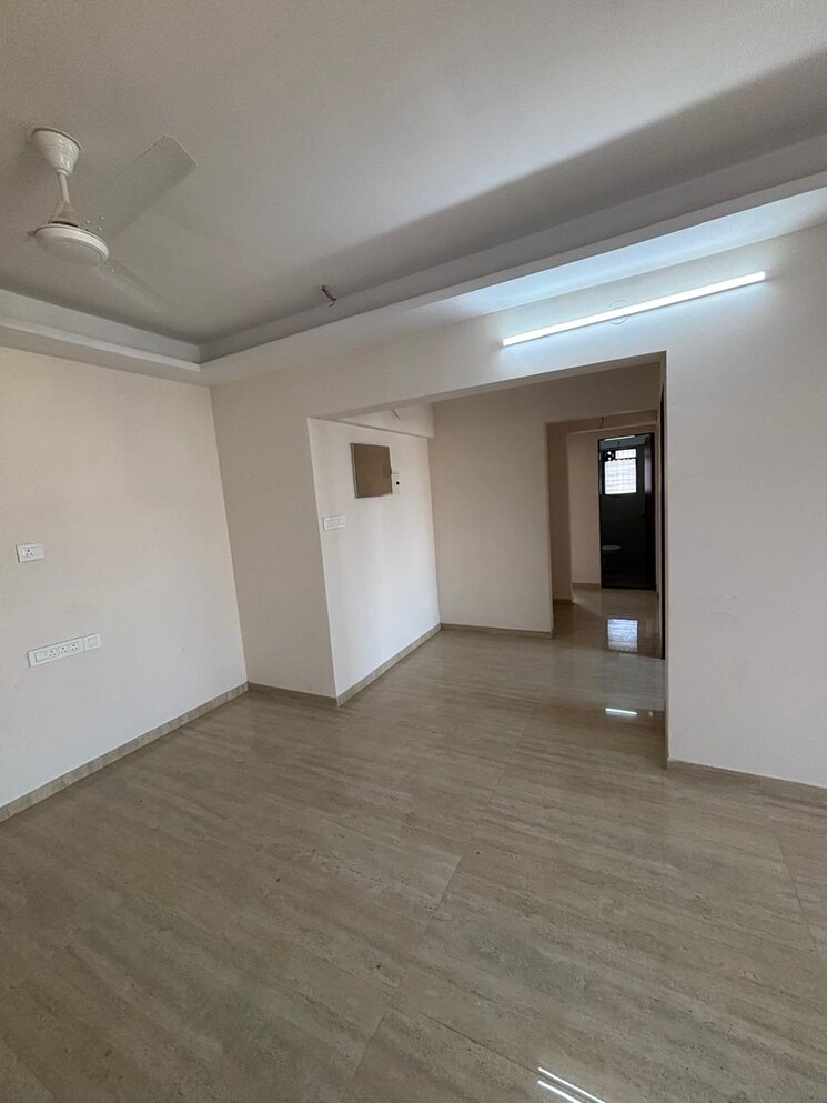 Room, je-and-vee-om-trimurti 3 Bedroom 941 Sq.Ft. Apartment In Malad East Mumbai 8705411