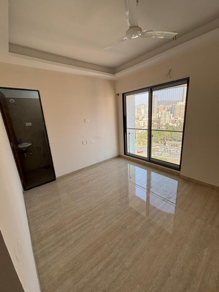 Room, je-and-vee-om-trimurti 3 Bedroom 941 Sq.Ft. Apartment In Malad East Mumbai 8705411