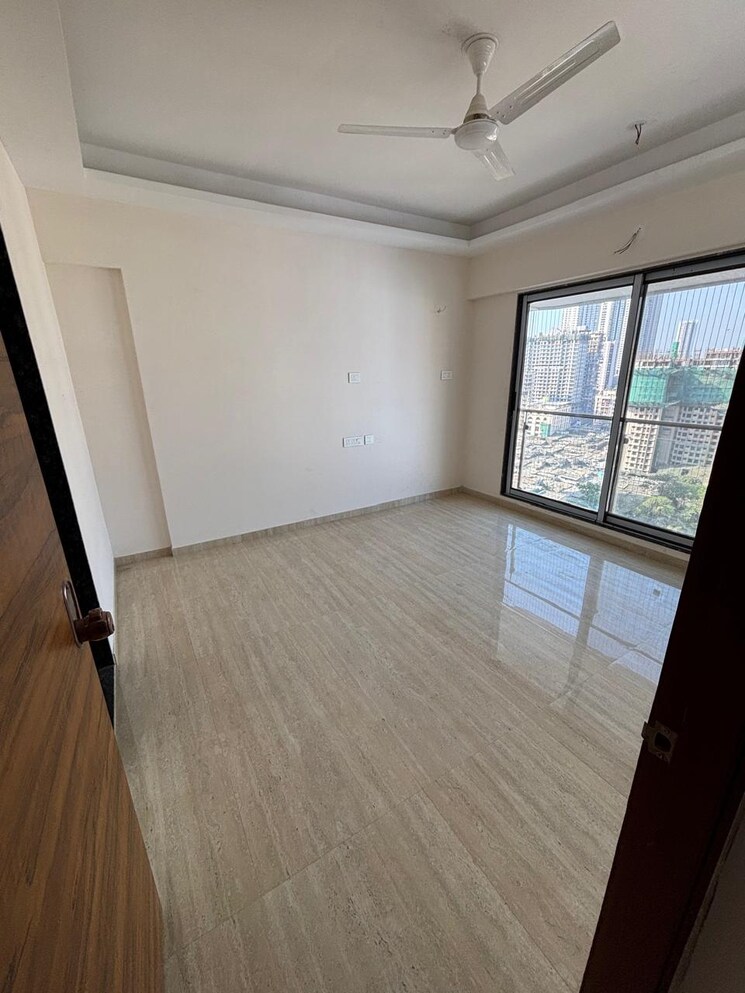 Room, je-and-vee-om-trimurti 3 Bedroom 941 Sq.Ft. Apartment In Malad East Mumbai 8705411